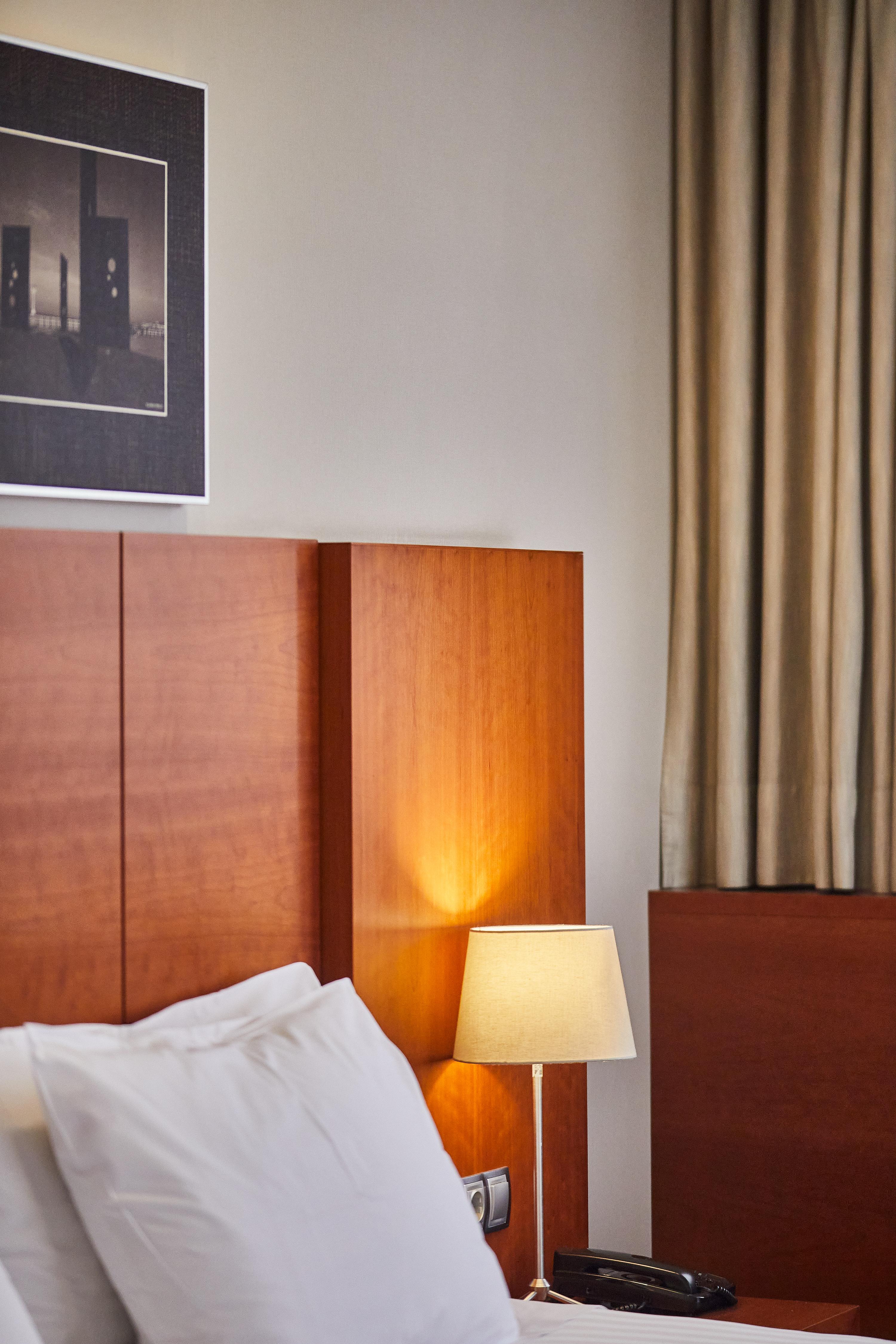 Hotel Silken Ciudad Gijón Esterno foto