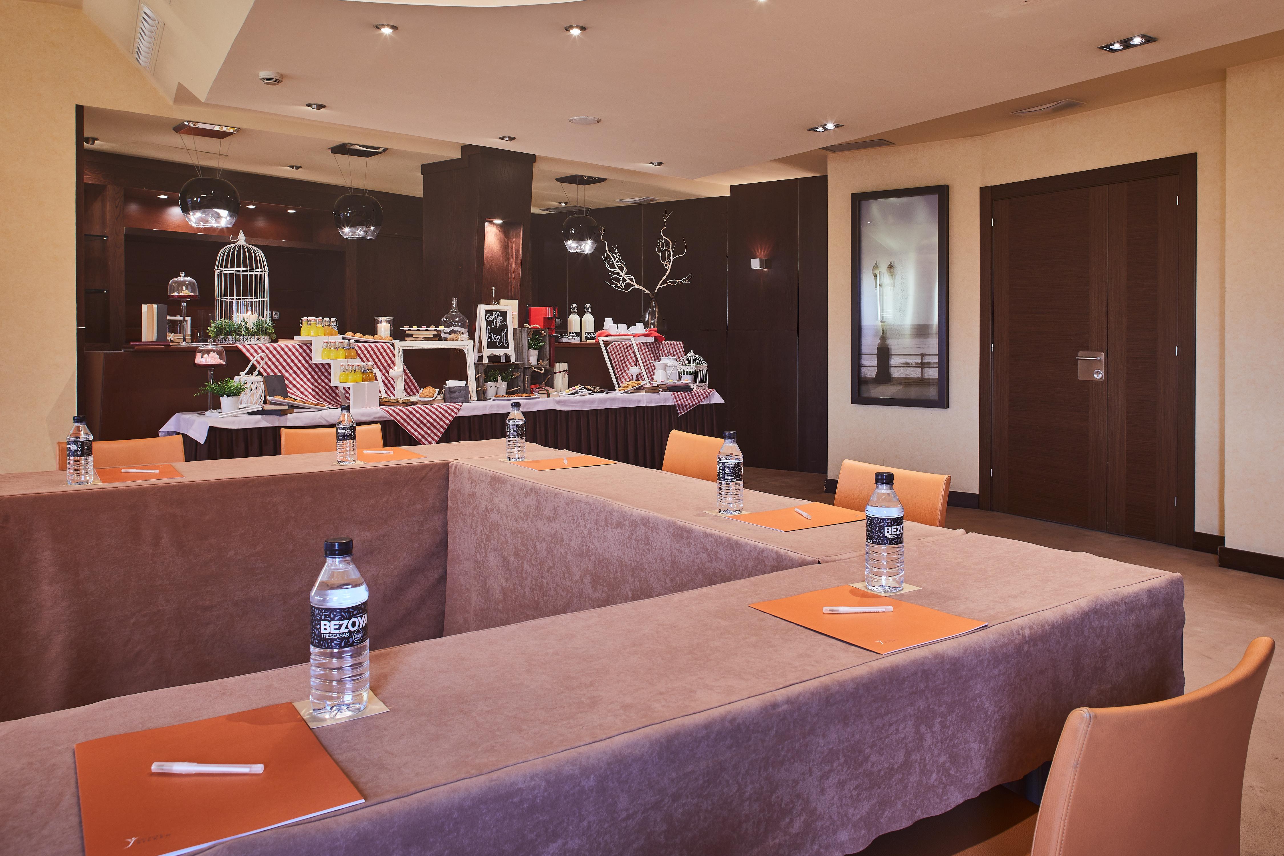 Hotel Silken Ciudad Gijón Esterno foto