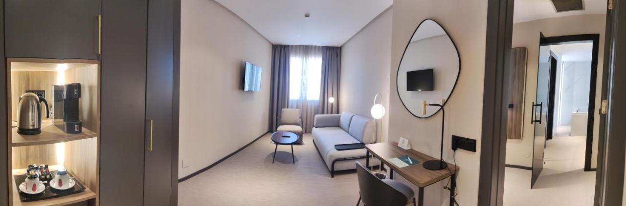 Hotel Silken Ciudad Gijón Esterno foto