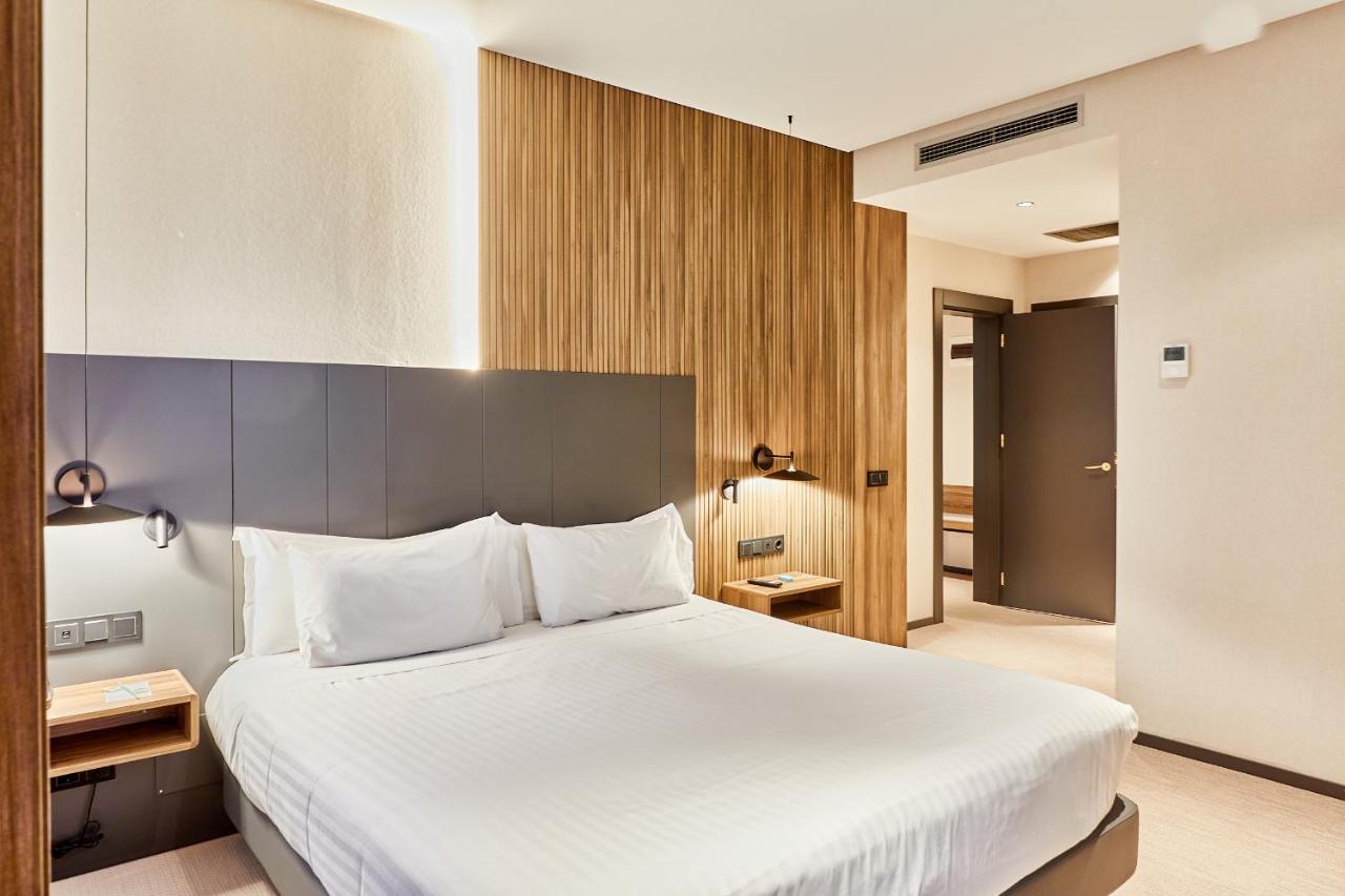 Hotel Silken Ciudad Gijón Esterno foto